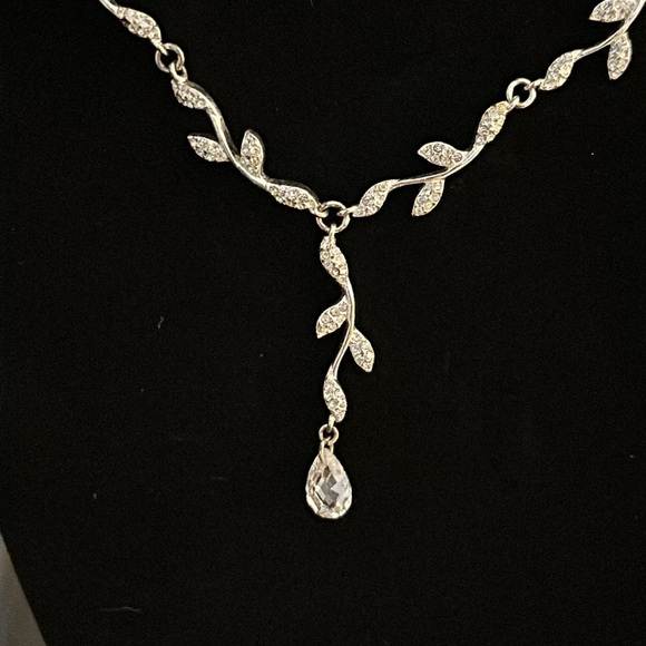 Carolee 3 Piece Crystal Wedding Jewelry Set - Picture 3 of 5